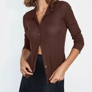 BNWOT Wilfred Pose Longsleeve - Black